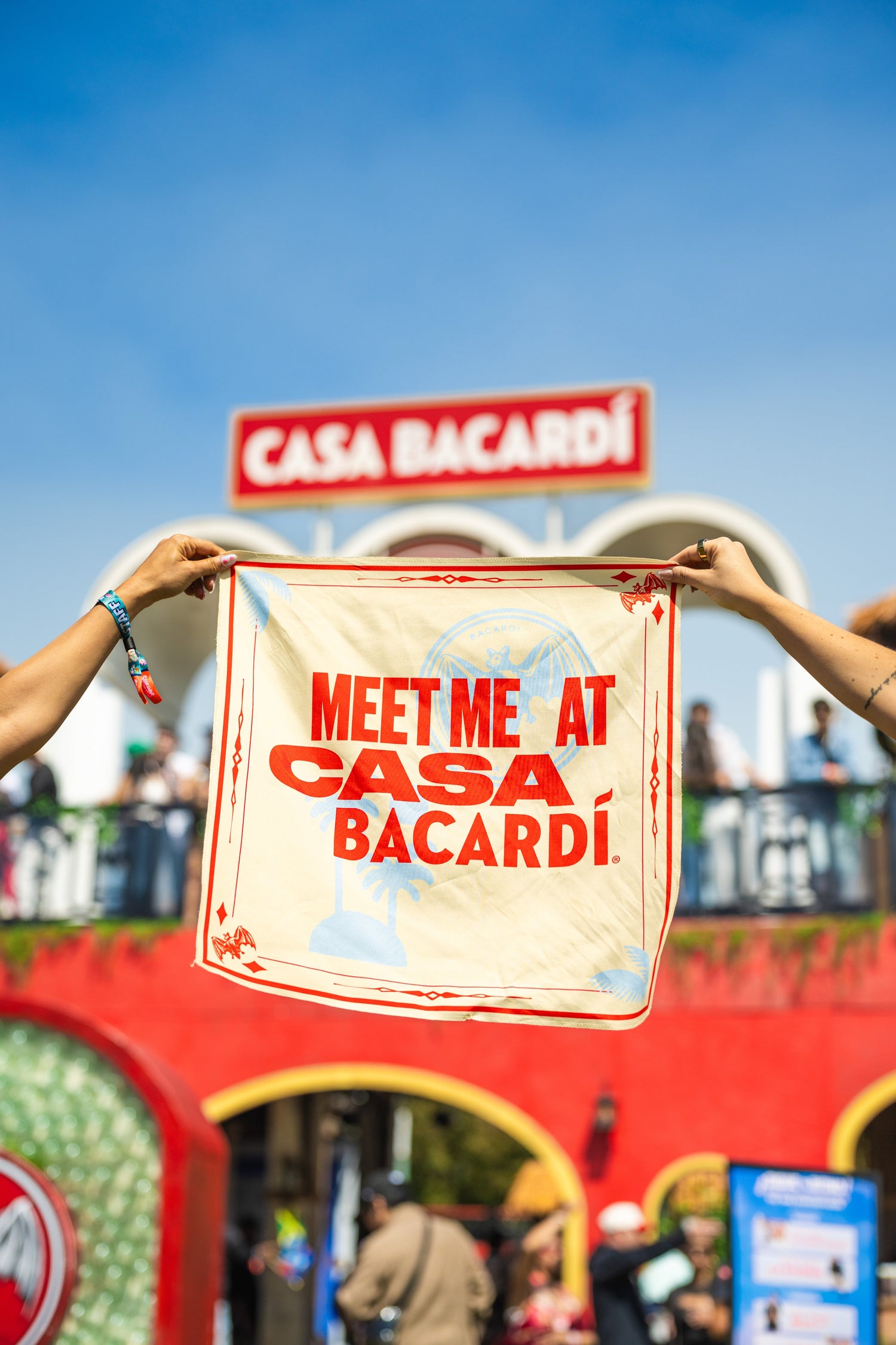 Casa BACARDÍ Scarf